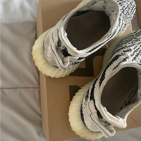 Yeezy boost 350 - Picture 5 of 6